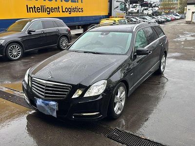 Usata Mercedes E300 231 CV (169 kW) 2011 Nero Station wagon