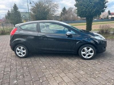 Gebraucht Ford Fiesta 82 PS (60 kW) 2011 Schwarz Kleinwagen