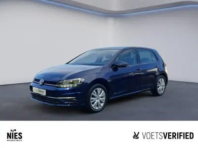 Gebraucht VW Golf VII Comfortline 125 PS (91 kW) 2018 Blau Limousine