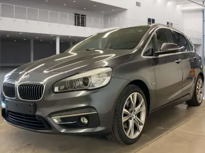 Gebraucht BMW 220 Luxury Line 190 PS (139 kW) 2016 Mineralgrau Van / Kleinbus