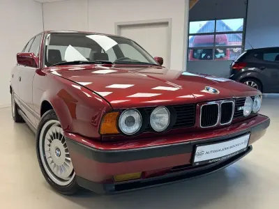Używany BMW M5 315 KM (231 kW) 1990 Czerwony Sedan/Limuzyna