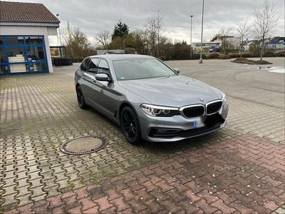 Gebraucht BMW 520 Sport Line 190 PS (139 kW) 2019 Grau Kombi
