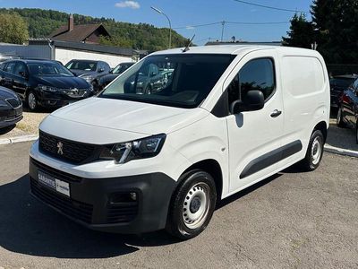 Gebraucht Peugeot Partner Premium 75 PS (55 kW) 2019 Weiß Van / Kleinbus
