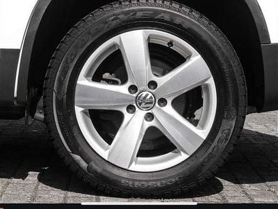 Gebraucht VW Tiguan LOUNGE 150 PS (110 kW) 2015 Weiß SUV