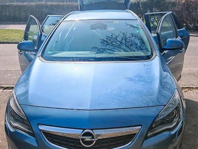 Gebraucht Opel Astra 140 PS (102 kW) 2010 Blau Kombi