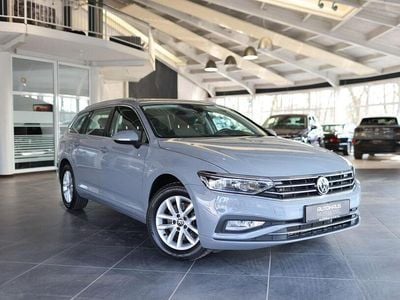 Usata VW Passat Business 200 CV (147 kW) 2023 Grigio Station wagon