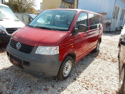Second-hand VW Transporter 102 CP (75 kW) 2006 Roșu Van
