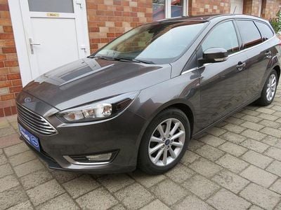 Gebraucht Ford Focus Titanium 125 PS (91 kW) 2017 Grau Kombi