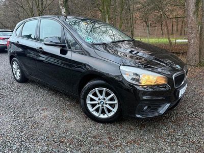 Schwarz Gebraucht 2016 BMW 218 Active Tourer Advantage Van / Kleinbus | 12.499 € (Guter Preis)