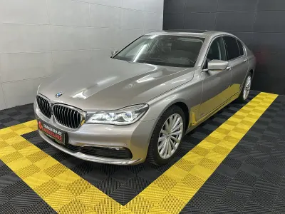 Gebraucht BMW 730 Sport Line 266 PS (195 kW) 2019 Kaschmirsilber metallic Limousine