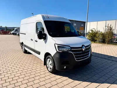 Gebraucht Renault Master Komfort 150 PS (110 kW) 2022 Weiß Van / Kleinbus