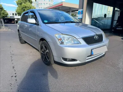Gebraucht Toyota Corolla 110 PS (80 kW) 2004 Silber Limousine