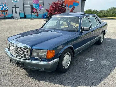 Gebraucht Mercedes 560 242 PS (177 kW) 1986 Blau Limousine