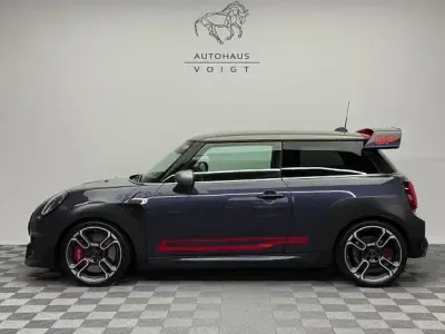 Używany Mini John Cooper Works 306 KM (225 kW) 2020 Szary Hatchback
