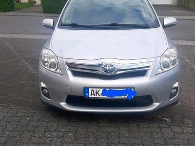 Toyota Auris Hybrid