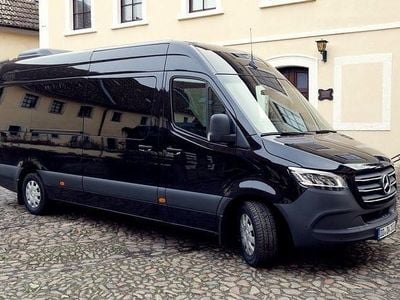 Gebraucht Mercedes Sprinter 170 PS (125 kW) 2023 Schwarz Van