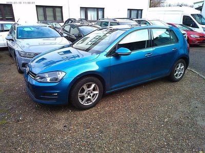 Gebraucht VW Golf VII Trendline 110 PS (80 kW) 2015 Blau Limousine