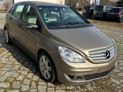 Gebraucht Mercedes B180 109 PS (80 kW) 2007 Gelb Van / Kleinbus