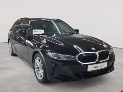 Gebraucht BMW 320 Sport Line 190 PS (139 kW) 2023 Schwarz uni Kombi