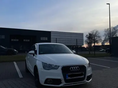 Brugt Audi A1 Comfort 106 HK (77 kW) 2010 Beige Hatchback
