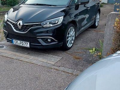 Schwarz Gebraucht 2017 Renault Scénic IV Bose Edition Van / Kleinbus | 10.200 € (Fairer Preis)