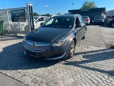 Gebraucht Opel Insignia Edition 140 PS (102 kW) 2014 Grau Kombi