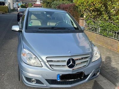 Usata Mercedes B200 136 CV (100 kW) 2008 Blu Monovolume