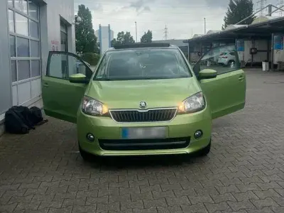 Gebraucht Skoda Citigo Active 75 PS (55 kW) 2011 Grün Kleinwagen