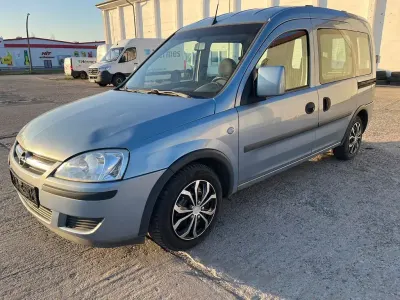 Occasion Opel Combo 69 ch (50 kW) 2005 Bleue Monospace