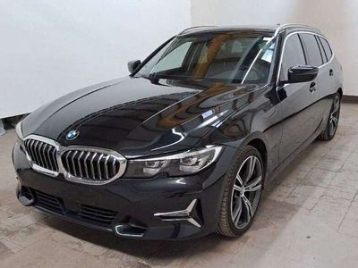 gebraucht BMW 320 d xDrive Luxury Line*19´´St.Hzg,LC-Prof.,Pano