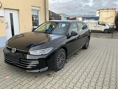 Neu VW Passat Style 265 PS (194 kW) 2025 Black metallic Kombi