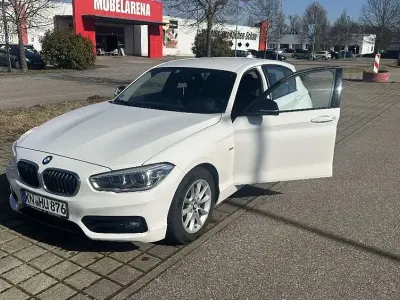 Gebraucht BMW 118 Sport Line 136 PS (100 kW) 2016 Weiß Kleinwagen