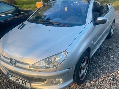 Second-hand Peugeot 206 CC 136 CP (100 kW) 2004 Argintiu Cabrio