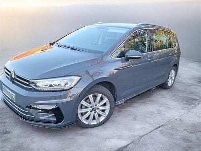 Gebraucht VW Touran R-line 150 PS (110 kW) 2022 Delfingrau metallic Van / Kleinbus