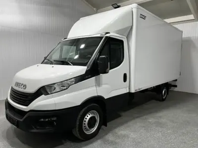Gebraucht Iveco Daily 156 PS (114 kW) 2022 Weiss ic 194 Van