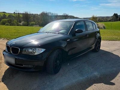 Second-hand BMW 120 177 CP (130 kW) 2009 Negru Hatchback