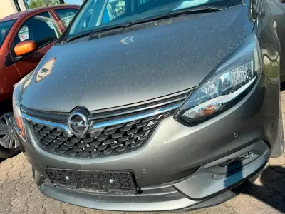 Gebraucht Opel Zafira Tourer 140 PS (102 kW) 2018 Grau Van / Kleinbus