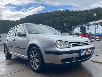 Grau Gebraucht 2003 VW Golf IV Ocean Kleinwagen | 1.000 € (Fairer Preis)