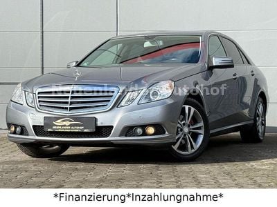 Usata Mercedes E200 136 CV (100 kW) 2011 Argento Berlina