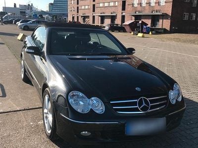 Gebraucht Mercedes CLK200 163 PS (119 kW) 2008 Schwarz Cabrio
