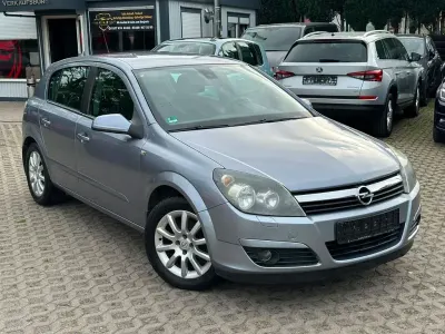 Gebraucht Opel Astra Enjoy 105 PS (77 kW) 2004 Limousine
