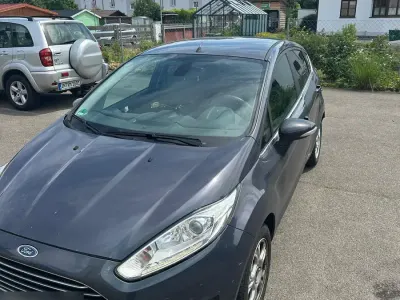 Gebraucht Ford Fiesta 101 PS (74 kW) 2014 Andere farben Kleinwagen