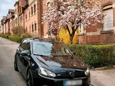 Gebraucht VW Golf VI R-line 160 PS (117 kW) 2010 Schwarz Kleinwagen