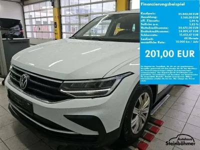 Usata VW Tiguan Life 150 CV (110 kW) 2022 Bianco SUV