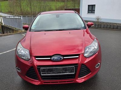 Gebraucht Ford Focus Titanium 182 PS (133 kW) 2013 Rot Limousine