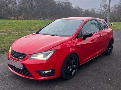 Rot Gebraucht 2016 Seat Ibiza CUPRA Kleinwagen | 11.299 €