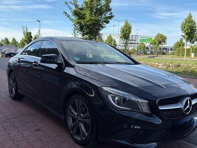 Gebraucht Mercedes CLA180 Urban 122 PS (89 kW) 2016 Schwarz Limousine
