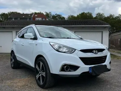 Gebraucht Hyundai ix35 Comfort 163 PS (119 kW) 2010 Weiß SUV