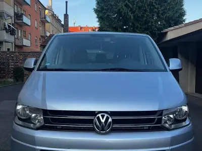Używany VW Caravelle 140 KM (102 kW) 2010 Srebrny Van