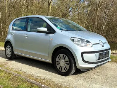 Usado VW up! Move 68 CV (50 kW) 2013 Plateado Utilitario